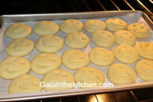 How To Make Fun Cookie Shapes Without Cookie Cutters Gala In The Kitchen