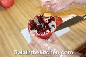 How to open pomegranate photo 3