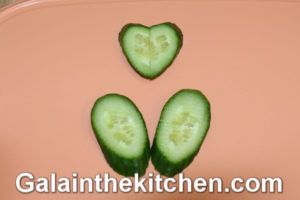 Photo How to Make Heart Garnish from Cucumber Photo 3