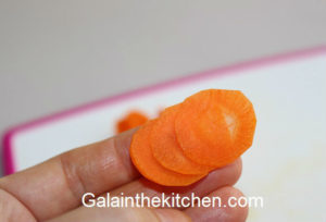 Photo How to make garnish flower from carrot 1
