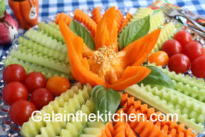 Photo Celery garnish idea with crinkle cutter plate
