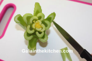 Photo Easy celery garnish ideas flower Step 2