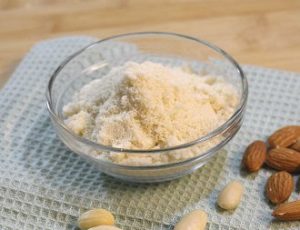 Photo How to make Almonds Flour from Scratch for baking