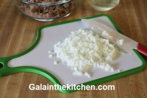 Photo Tuna salad recipe dice onion