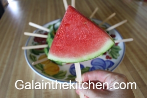 Photo Watermelon On Sticks Step 5