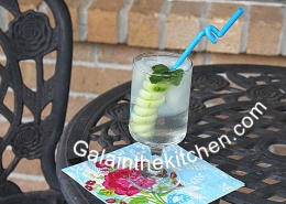Photo Gin Tonic Cucumber garnish