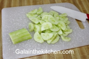 Photo Cucumber Cutting Radish Salad