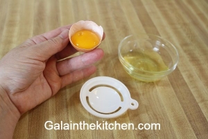 Egg separator Photo