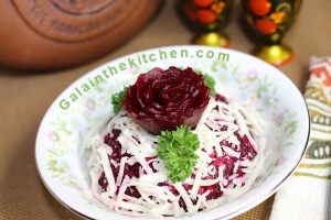Photo Russian Beet Salad With Cheese