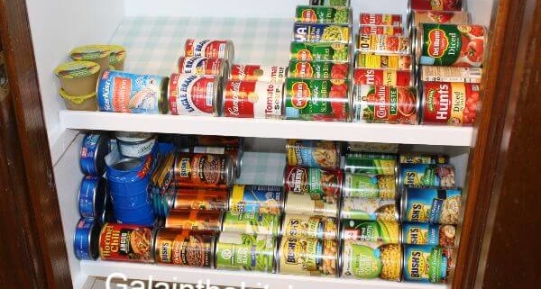 Photo shelf for canned food